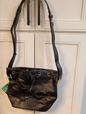 Maxam Black Lambskin Leather Bucket Bag Nwt